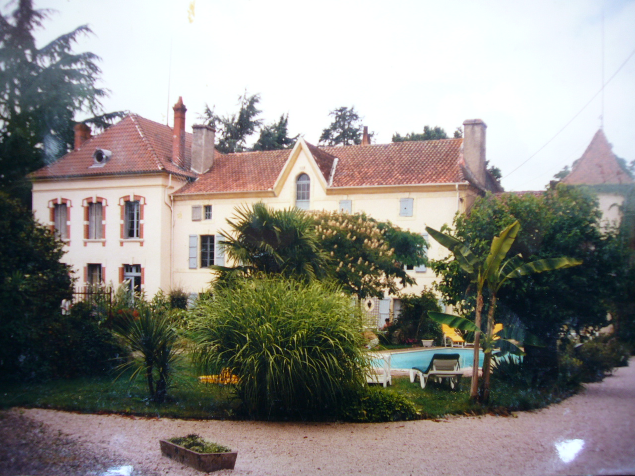 Chateau du Tail 001.jpg